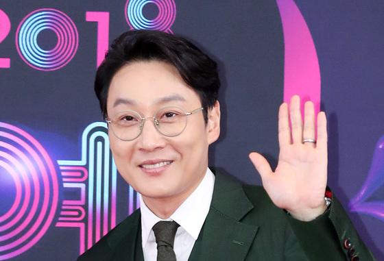 이휘재, '불후'서 펼친 4년만의 복귀 무대…관객들도 '감동' 반응 [N이슈]