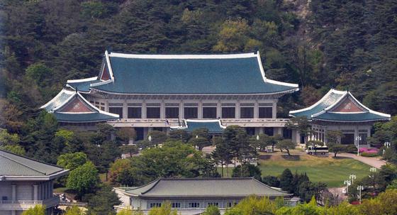 靑, 트럼프 군함 파견 요구에 "美와 긴밀소통 후 신중 검토"