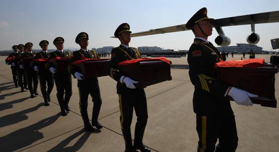 올해 중국군 유해 송환 일정 당긴다…'훈풍' 한중관계에 추동력(종합)