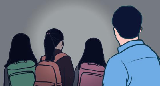 초등생 10명 250회 성추행한 60대 교장…징역 8→4년 감형