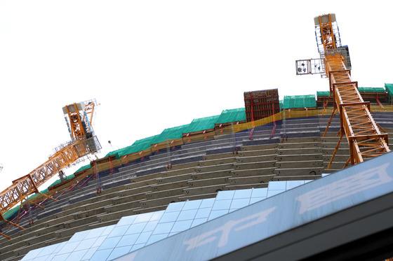 타워크레인 '올스톱'…입주지연·원가상승 '후폭풍' 우려  