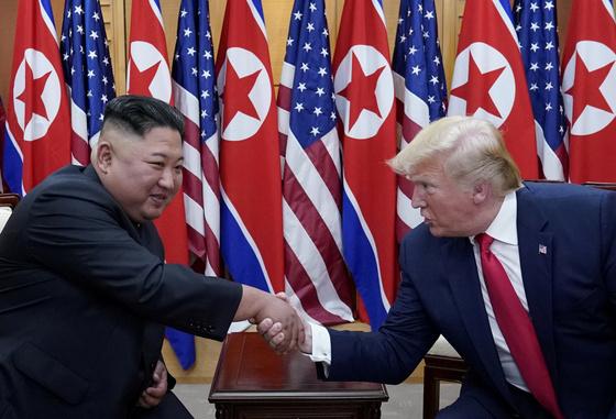 北 "美 여전히 악의적"…트럼프 손짓에도 미국과 거리두기 지속