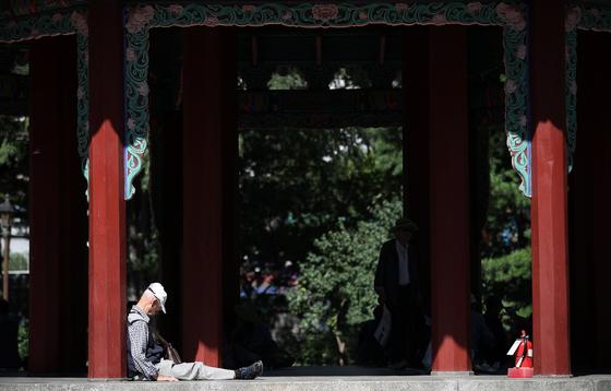 20년뒤 일할 사람 1만명도 없는 시군구 '15곳'…지방소멸 코앞