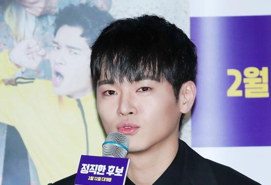 "죄 없는 새끼손가락을 왜"…'해킹·채무·은퇴' 장동주 어이없는 행동 충격