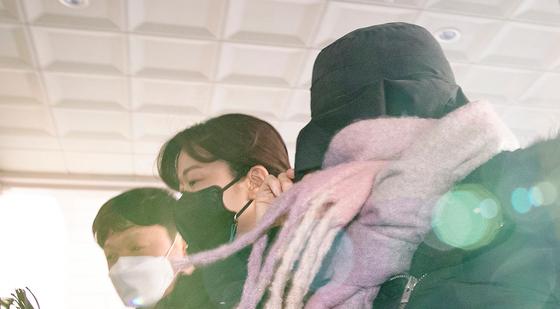 캄보디아 도피생활 지쳤나…'마약 혐의' 남양유업 3세 황하나 체포