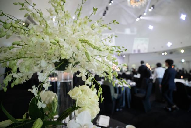 "가족 4명이 가서 축의금 10만원, 축하해줬으면 된 거 아니냐" 비난 빗발