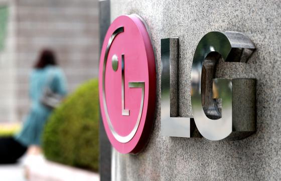 LG전자, 고연차·면직자 중심 희망퇴직…"3년치 연봉 위로금 지급"