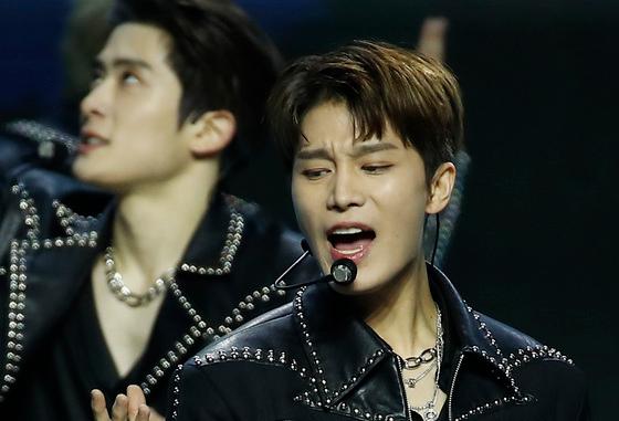 'NCT 퇴출' 태일, 中 관광객 성폭행 혐의 징역 3년6개월 확정(종합)