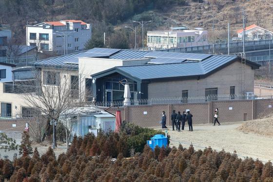 박근혜 대구 사저, 가세연에 가압류…법원 "10억 청구 인용"