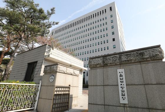 80대父 때려 숨지게 한 아들…"빨리 옷 입으라 한 것" 지인에 위증교사