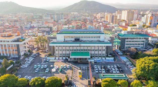 제주 최고 수출효자, 감귤 아닌 반도체…380% 성장