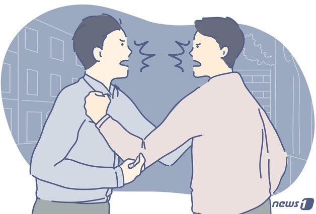 "담배 꺼"…반려견 산책 중 말다툼한 남성 쇠 목줄로 감은 50대