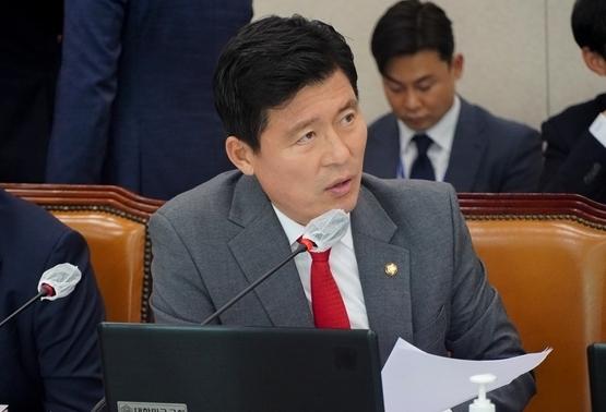 구자근 "李 대통령, 동해 해군 장병 실종 당시 골프 의혹에 답해야"