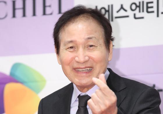 '혈액암 투병' 안성기, 나흘째 의식불명…'쾌유 기원' 응원 쇄도 