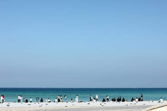 [오늘의 날씨]제주(25일, 토)…동부지역 초속 15m 강풍 