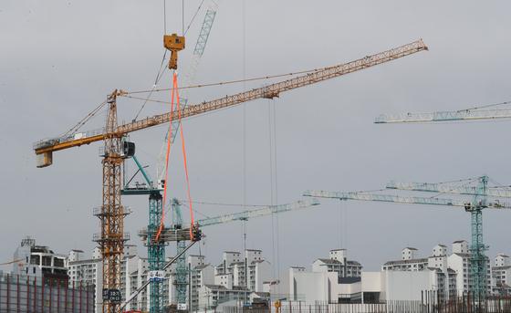 건설경기지수 반등은 '착시'…기저효과에 체감경기 개선은 아직