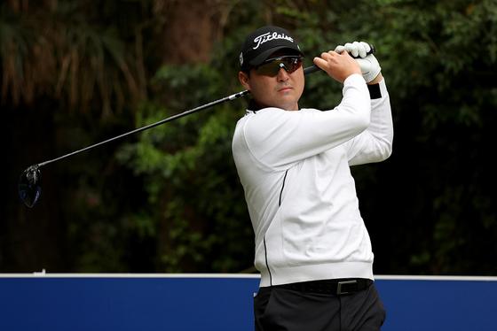캐나다 교포 이태훈, LIV 골프 프로모션 3R 선두…왕정훈 6위