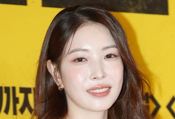 보아, 25년 동행 SM 떠난다…"자부심이자 자랑이며 상징이었다"