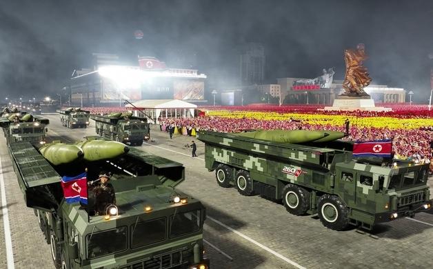 北 "어제 전술탄도미사일 발사"…신형 KN-23 발사 추정