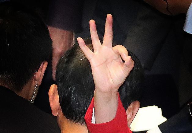 이재명 "공작수사에 날개"…윤재옥 "탄핵 트리플 크라운"