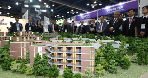 "설계공모 좀먹는 심사 비리"…건축가들 뿔난 이유