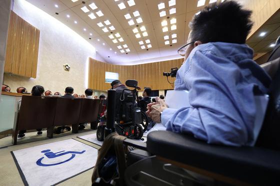 "입법 의무 게을리한 거 아닌가"…'법 안락사' 나온 이유