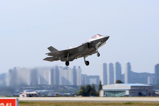 머스크 F-35 만들면 바보라는데…20대 더 사는 한국은?