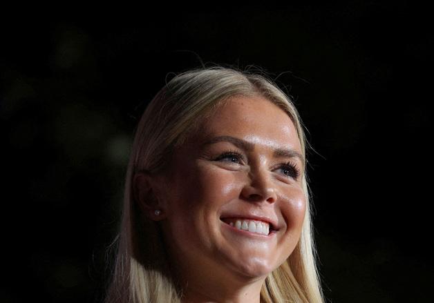 '트럼프의 입' 백악관 대변인 캐롤라인…역대 최연소 27세