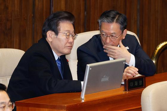 법무부·검찰청 오늘 업무보고 …李대통령 만나는 정성호 장관 주목