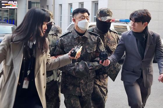 軍 검찰, 문상호 전 정보사령관 구속영장 추가 발부 촉구