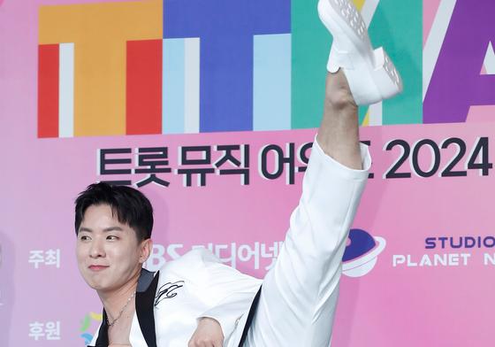 트로트 가수 나태주, 금감원 보이스피싱 피해 예방 홍보대사로