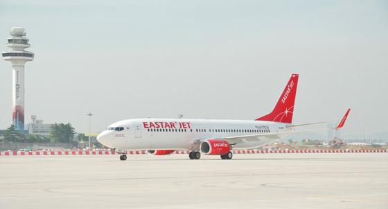 김포~제주 항공기서 연기…승객 179명 출발 2시간 지연