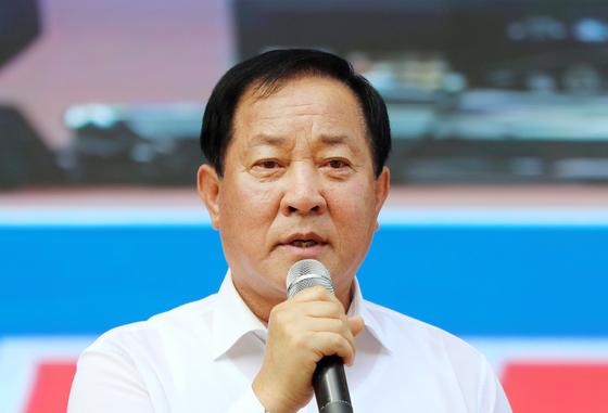 "취임식 대신 현장"…기본소득 내건 심재국 평창군수 첫 행보는?