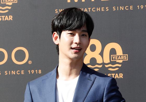 김수현, 국내 복귀 시동…9월 '2026 TMA' 시상자 출격