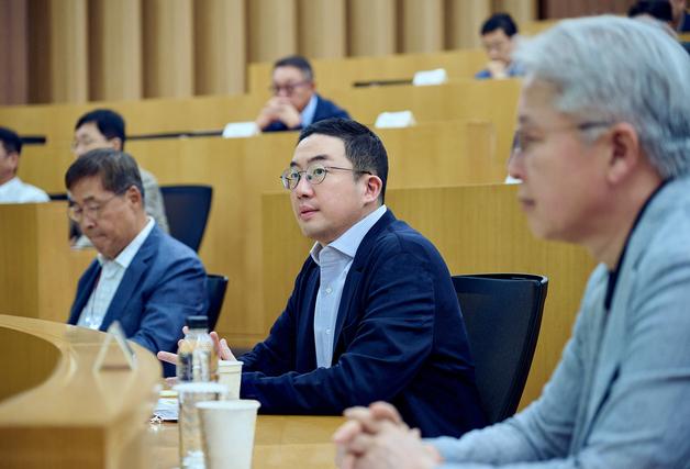 LG AI대학원, 국내 첫 석·박사 학위 인정 커리큘럼 연다