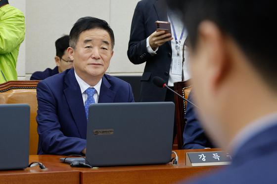 강득구 "세상이 김남국 비난하지만 동지…돌 함께 맞겠다" 