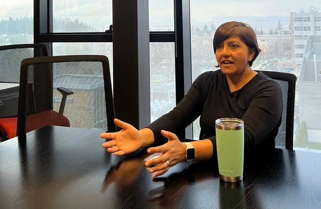 "역할극부터 화법까지"…흡연율 반토막 만든 캐나다 약대의 결정