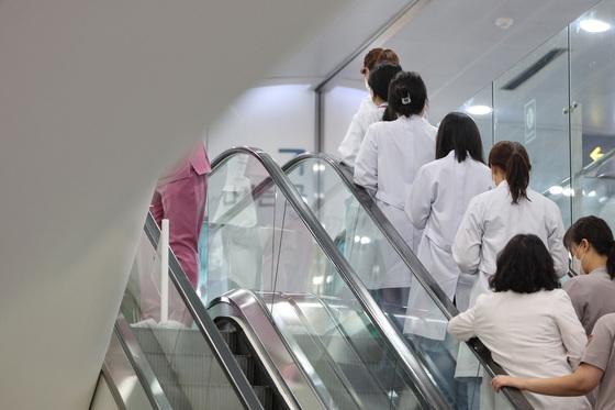 지역필수의사제 참여지역 5곳 추가 모집…월 400만원 수당 지원