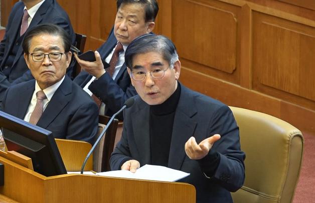 징역 30년 나오자마자…'계엄 2인자' 김용현 항소장 제출