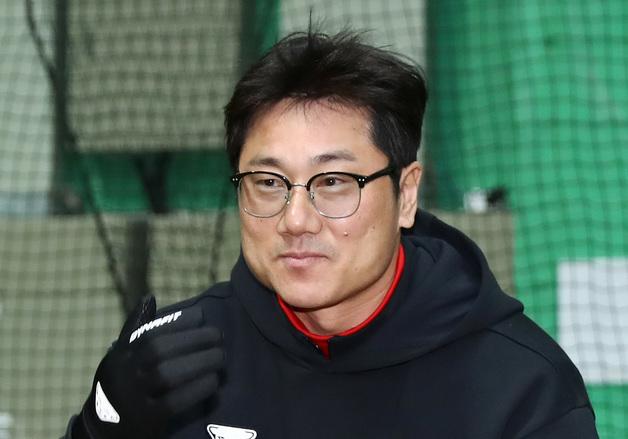 SSG, 박정권 퓨처스팀 감독과 결별…"새 시즌 육성 시스템 개편"