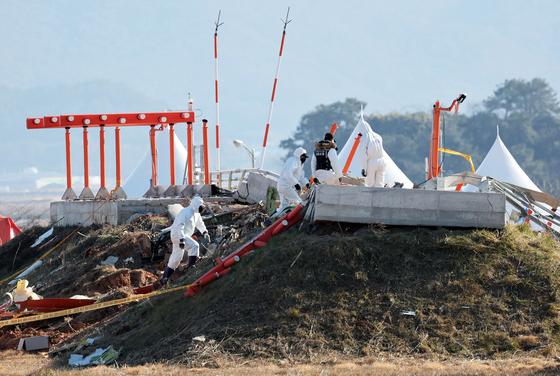 [제주항공참사 1년] 경찰 '복합 원인' 규명에 수사력 집중