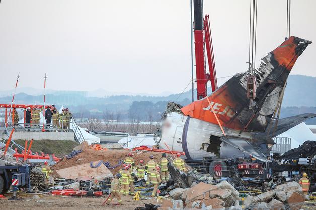 "무안 여객기 참사는 가짜" 100회 허위 영상 유튜버 2명 징역형