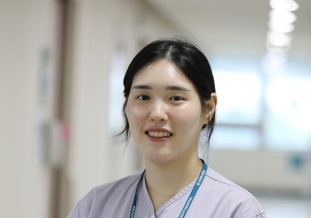 백혈병 환자에게 조혈모세포 기증한 울산대병원 간호사 '눈길' 