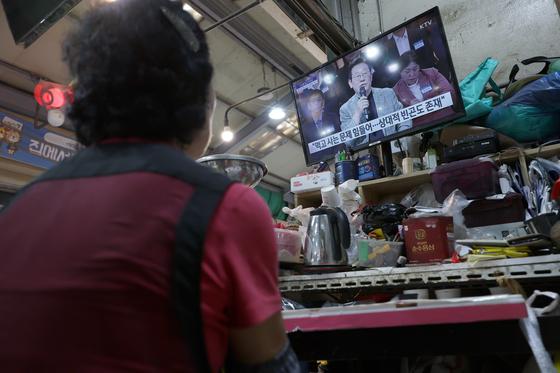 [2025결산-소상공인]100만 폐업에 소비쿠폰 긴급처방…전담차관 신설