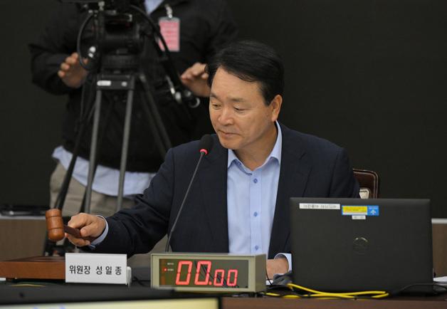 "노벨·그래미·BTS는 면제 왜 안되냐"…국방위 병역특례 '공정성' 지적 제기