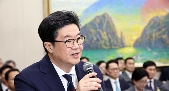 檢 '홈플러스 사태' MBK 김병주 포함 4명 구속영장 청구