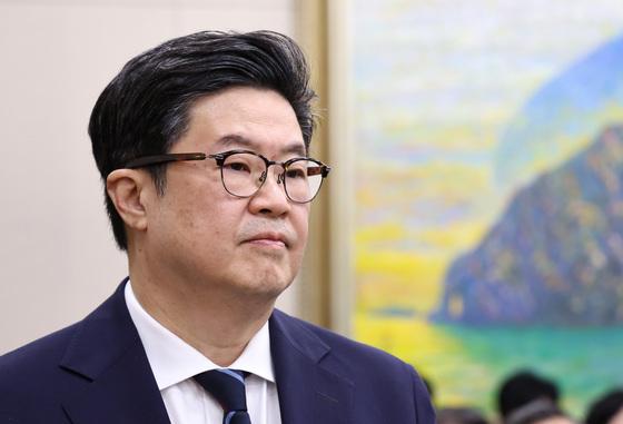 '홈플러스 사태' MBK 김병주 구속 갈림길…법정 출석