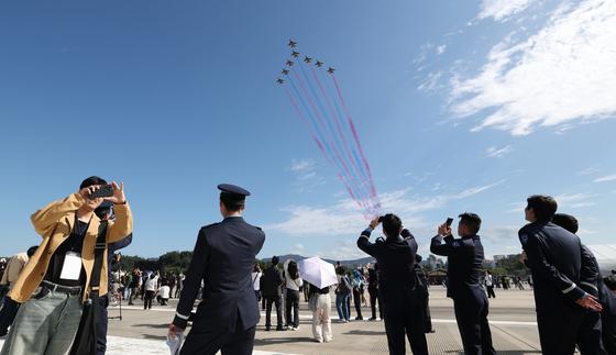 [뉴스1 PICK] 서울 ADEX 2025 개막…첨단 항공전력 총출동