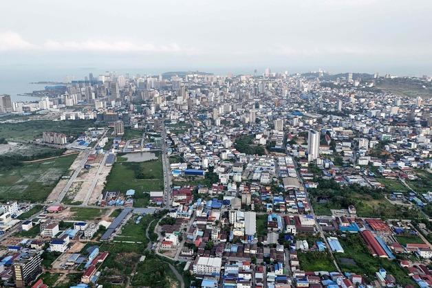 휴양지에서 스캠 소굴로…시아누크빌의 몰락