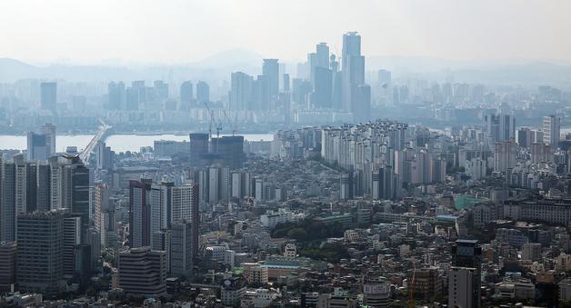 관망 시장에 초고가 단지도 '숨고르기'…강남권서 억대 조정
